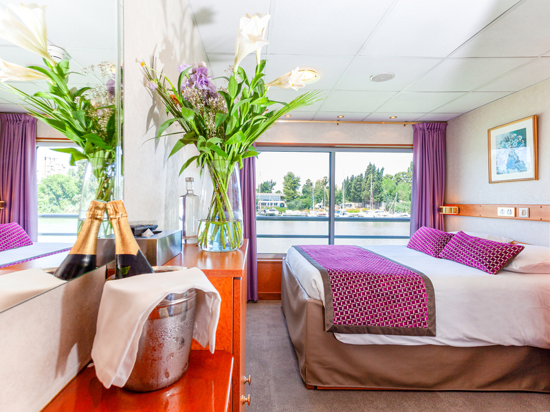 Upper Deck 1 Double bed Cat C